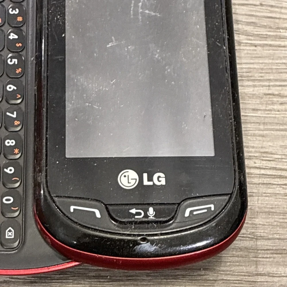 LG Extravert VN271 - Red (Verizon) Cellular Phone